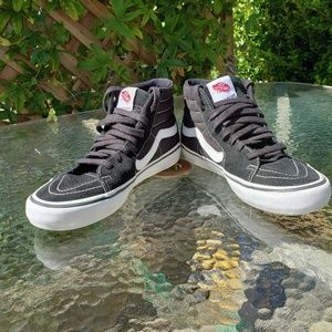 Van's SK8 pro hi top black